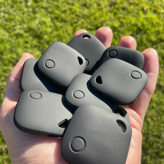 Funda/Case Negra Universal para eqbeTag